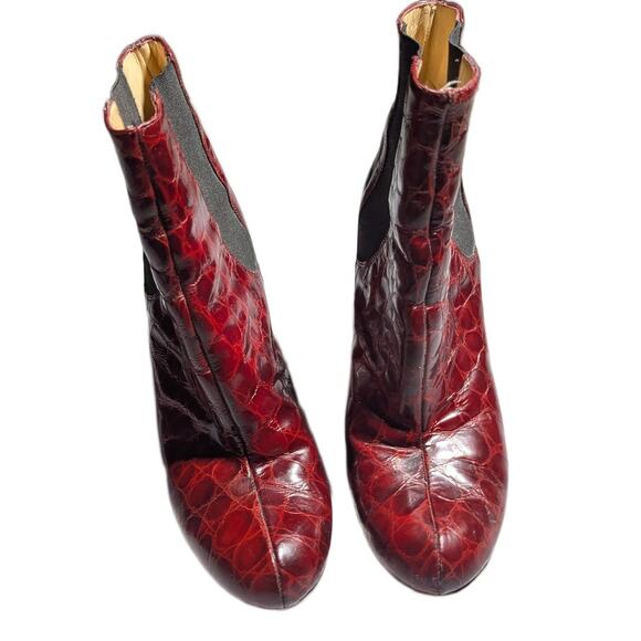 Kate Spade Katrina Red Croc Embossed Leather Stiletto Chelsea Ankle Boots Sz 7 - Picture 2 of 5